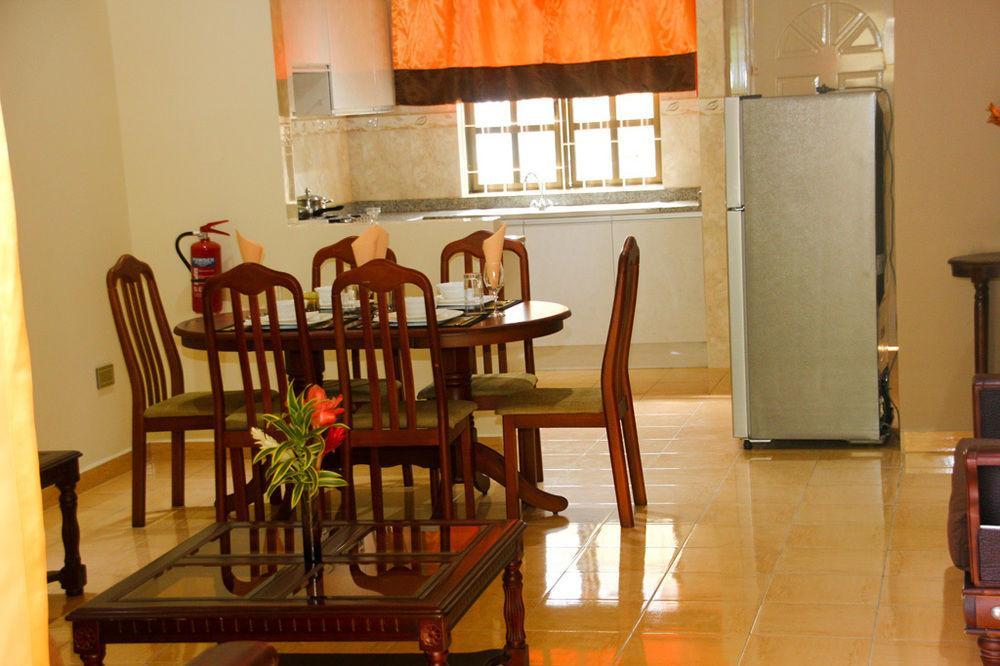 เช เบีย ลักซูรี วิลลา Apartment เบเซนต์แอนน์ ภายนอก รูปภาพ