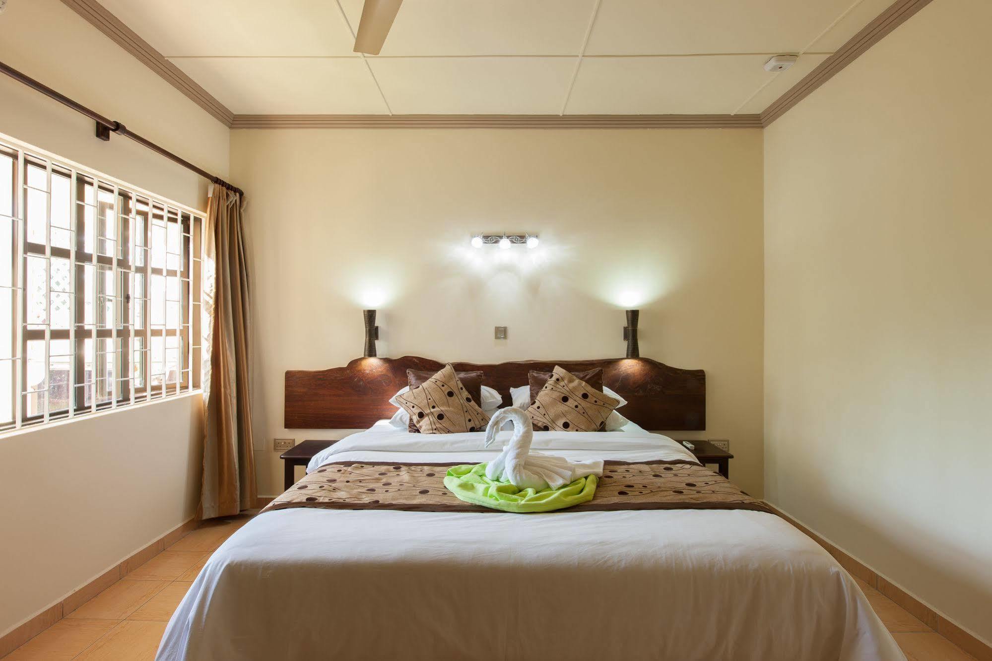 เช เบีย ลักซูรี วิลลา Apartment เบเซนต์แอนน์ ภายนอก รูปภาพ
