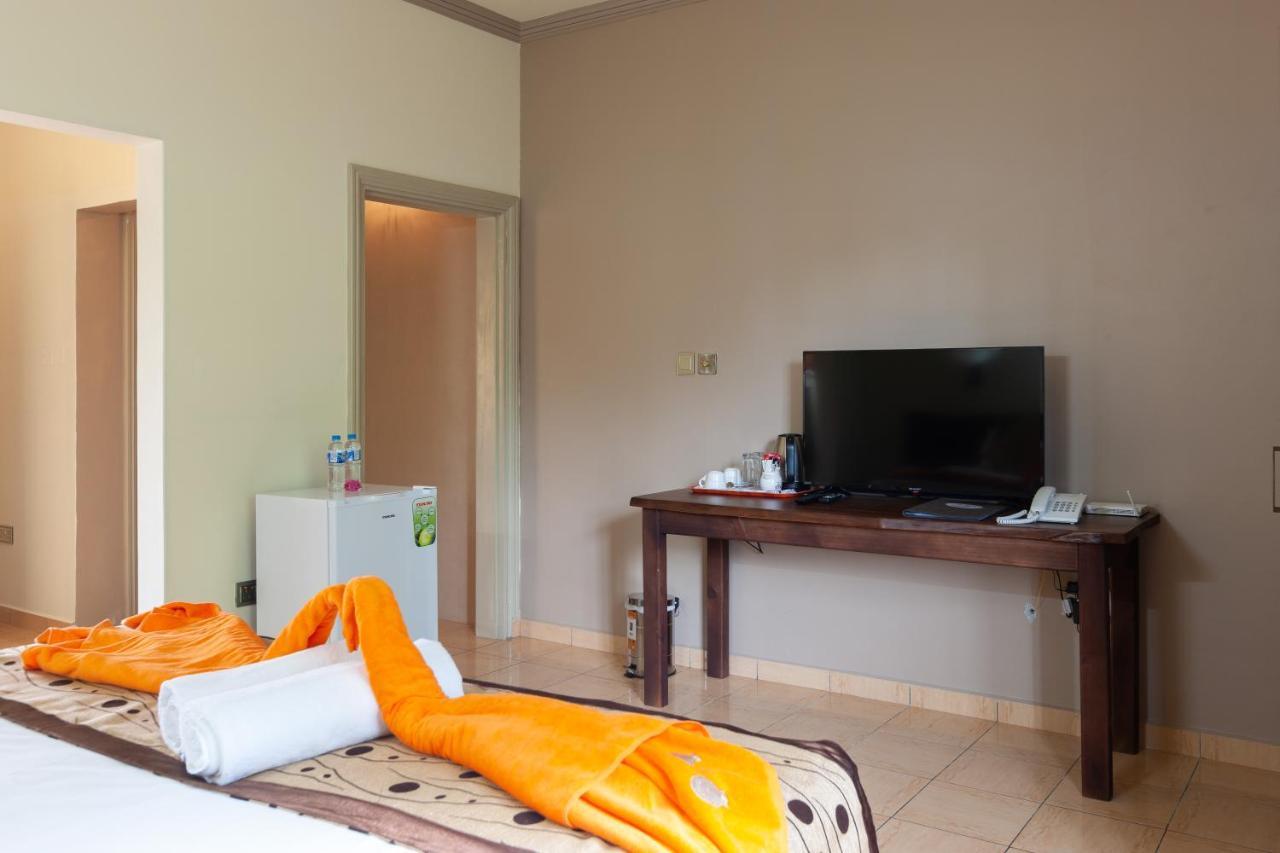 เช เบีย ลักซูรี วิลลา Apartment เบเซนต์แอนน์ ภายนอก รูปภาพ